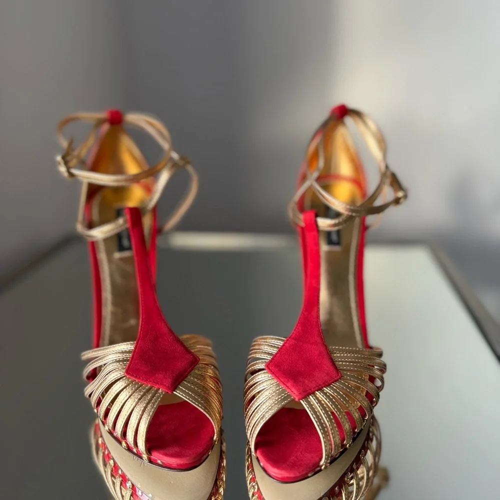 New Dolce & Gabbana 105mm sculpted-heel heart suede sandals $1,895